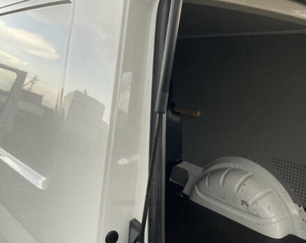 Білий Фольксваген Transporter, об'ємом двигуна 2 л та пробігом 228 тис. км за 19000 $, фото 38 на Automoto.ua