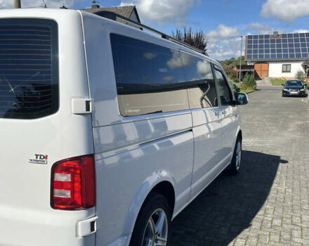 Білий Фольксваген Transporter, об'ємом двигуна 1.97 л та пробігом 266 тис. км за 23500 $, фото 3 на Automoto.ua