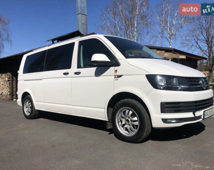 Белый Фольксваген Transporter, объемом двигателя 2 л и пробегом 243 тыс. км за 18000 $, фото 1 на Automoto.ua