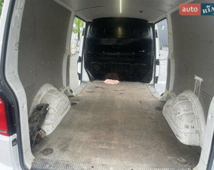 Белый Фольксваген Transporter, объемом двигателя 2 л и пробегом 241 тыс. км за 17500 $, фото 10 на Automoto.ua