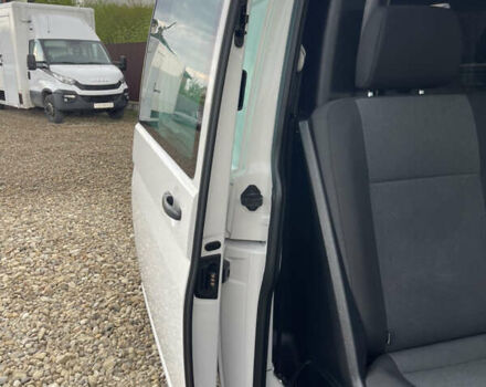 Білий Фольксваген Transporter, об'ємом двигуна 2 л та пробігом 228 тис. км за 19000 $, фото 32 на Automoto.ua