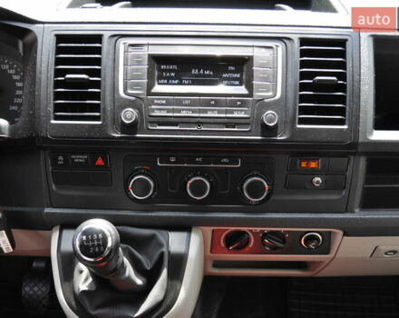 Белый Фольксваген Transporter, объемом двигателя 2 л и пробегом 210 тыс. км за 24800 $, фото 55 на Automoto.ua