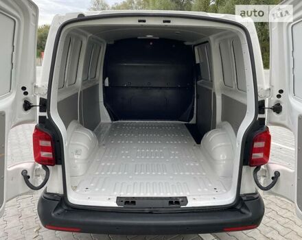 Білий Фольксваген Transporter, об'ємом двигуна 2 л та пробігом 210 тис. км за 16800 $, фото 8 на Automoto.ua