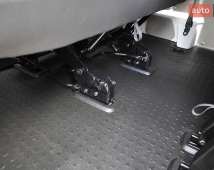 Белый Фольксваген Transporter, объемом двигателя 2 л и пробегом 210 тыс. км за 24800 $, фото 41 на Automoto.ua