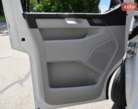 Белый Фольксваген Transporter, объемом двигателя 2 л и пробегом 210 тыс. км за 24800 $, фото 80 на Automoto.ua