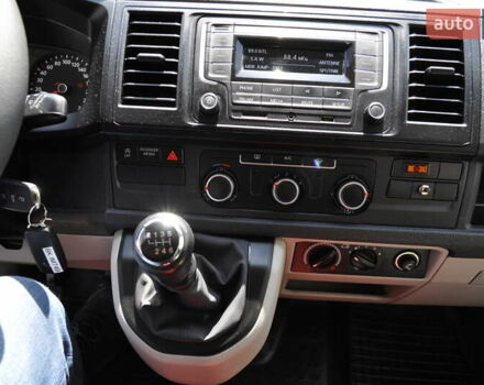 Белый Фольксваген Transporter, объемом двигателя 2 л и пробегом 210 тыс. км за 24800 $, фото 88 на Automoto.ua