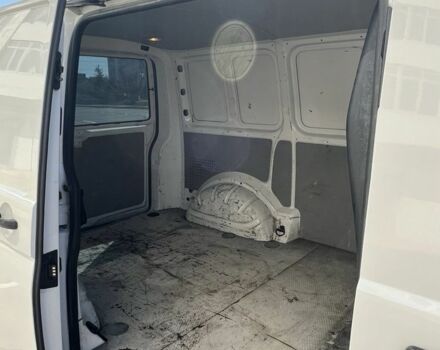 Белый Фольксваген Transporter, объемом двигателя 2 л и пробегом 330 тыс. км за 14500 $, фото 14 на Automoto.ua