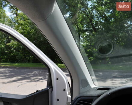 Белый Фольксваген Transporter, объемом двигателя 2 л и пробегом 210 тыс. км за 24800 $, фото 91 на Automoto.ua