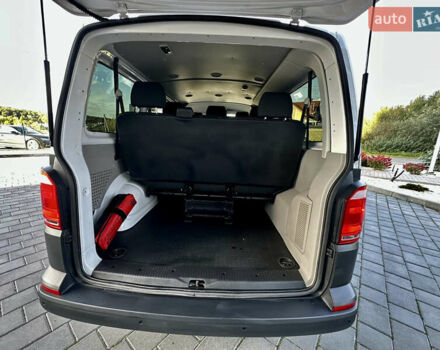Білий Фольксваген Transporter, об'ємом двигуна 2 л та пробігом 225 тис. км за 20888 $, фото 26 на Automoto.ua