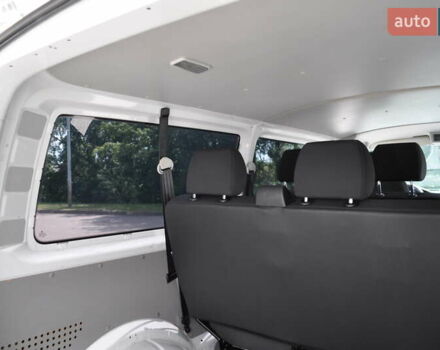 Белый Фольксваген Transporter, объемом двигателя 2 л и пробегом 210 тыс. км за 24800 $, фото 48 на Automoto.ua
