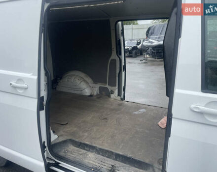Белый Фольксваген Transporter, объемом двигателя 2 л и пробегом 241 тыс. км за 17500 $, фото 8 на Automoto.ua