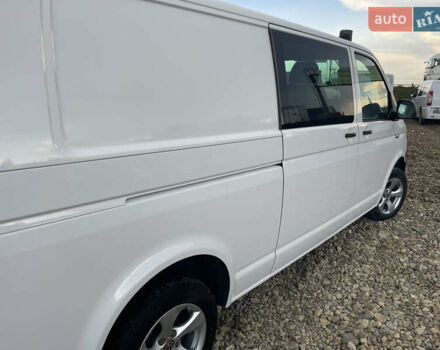 Білий Фольксваген Transporter, об'ємом двигуна 2 л та пробігом 228 тис. км за 19000 $, фото 10 на Automoto.ua