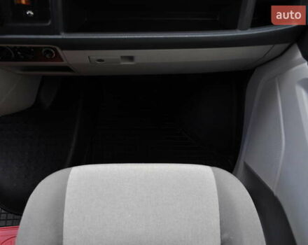 Белый Фольксваген Transporter, объемом двигателя 2 л и пробегом 210 тыс. км за 24800 $, фото 58 на Automoto.ua