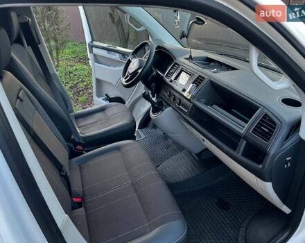 Белый Фольксваген Transporter, объемом двигателя 2 л и пробегом 245 тыс. км за 21500 $, фото 15 на Automoto.ua