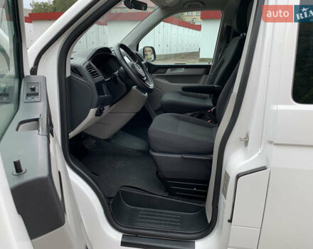 Белый Фольксваген Transporter, объемом двигателя 2 л и пробегом 315 тыс. км за 22500 $, фото 16 на Automoto.ua