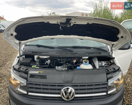 Білий Фольксваген Transporter, об'ємом двигуна 2 л та пробігом 228 тис. км за 19000 $, фото 39 на Automoto.ua