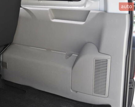 Белый Фольксваген Transporter, объемом двигателя 2 л и пробегом 210 тыс. км за 24800 $, фото 46 на Automoto.ua