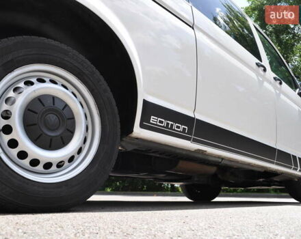 Белый Фольксваген Transporter, объемом двигателя 2 л и пробегом 210 тыс. км за 24800 $, фото 28 на Automoto.ua