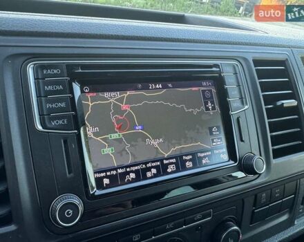 Белый Фольксваген Transporter, объемом двигателя 2 л и пробегом 110 тыс. км за 26555 $, фото 21 на Automoto.ua