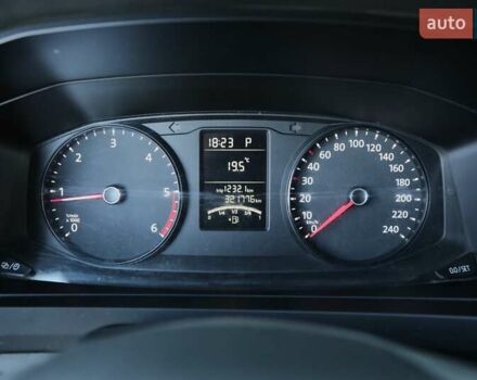 Білий Фольксваген Transporter, об'ємом двигуна 2 л та пробігом 321 тис. км за 19900 $, фото 14 на Automoto.ua