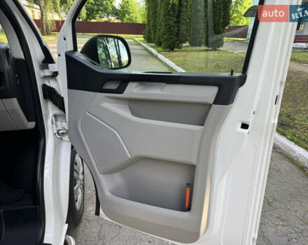 Белый Фольксваген Transporter, объемом двигателя 2 л и пробегом 242 тыс. км за 18600 $, фото 39 на Automoto.ua