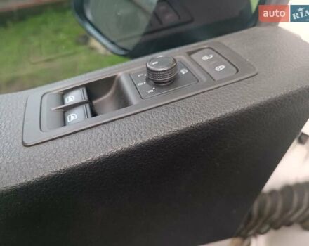 Білий Фольксваген Transporter, об'ємом двигуна 2 л та пробігом 243 тис. км за 24200 $, фото 8 на Automoto.ua