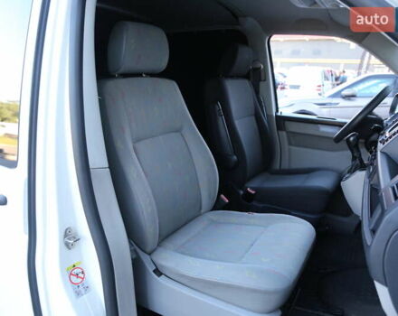 Білий Фольксваген Transporter, об'ємом двигуна 2 л та пробігом 321 тис. км за 19900 $, фото 9 на Automoto.ua