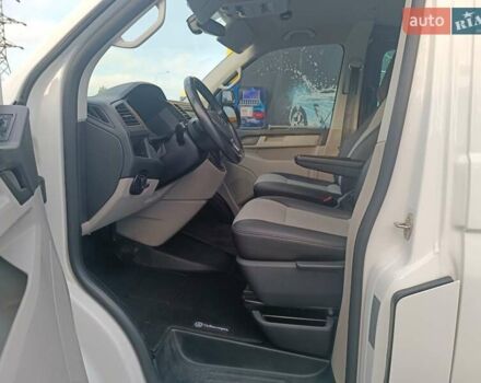 Білий Фольксваген Transporter, об'ємом двигуна 2 л та пробігом 243 тис. км за 24200 $, фото 46 на Automoto.ua