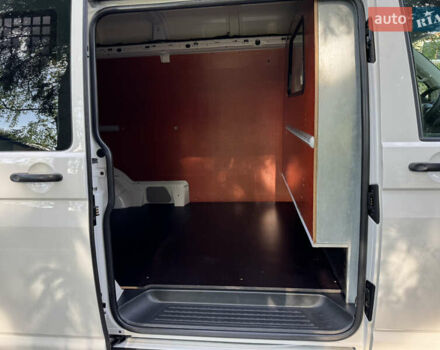 Белый Фольксваген Transporter, объемом двигателя 2 л и пробегом 242 тыс. км за 18600 $, фото 47 на Automoto.ua