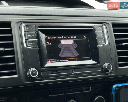 Білий Фольксваген Transporter, об'ємом двигуна 2 л та пробігом 228 тис. км за 25955 $, фото 60 на Automoto.ua