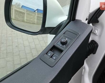 Белый Фольксваген Transporter, объемом двигателя 2 л и пробегом 290 тыс. км за 21300 $, фото 15 на Automoto.ua