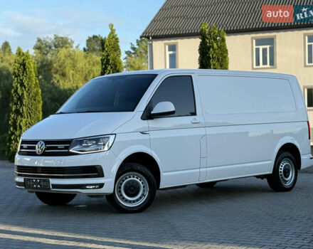 Белый Фольксваген Transporter, объемом двигателя 2 л и пробегом 253 тыс. км за 23555 $, фото 2 на Automoto.ua