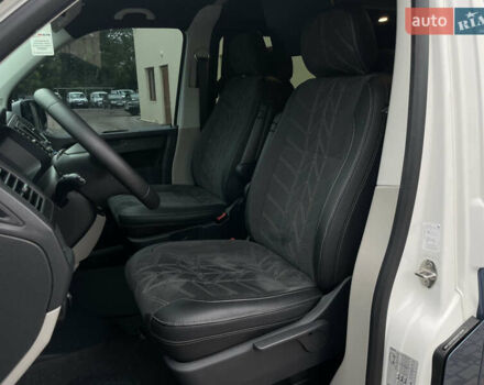 Білий Фольксваген Transporter, об'ємом двигуна 2 л та пробігом 228 тис. км за 25955 $, фото 24 на Automoto.ua