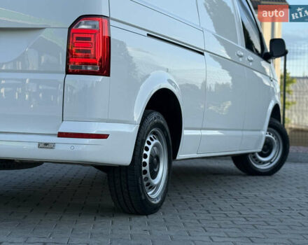 Белый Фольксваген Transporter, объемом двигателя 2 л и пробегом 253 тыс. км за 23555 $, фото 21 на Automoto.ua