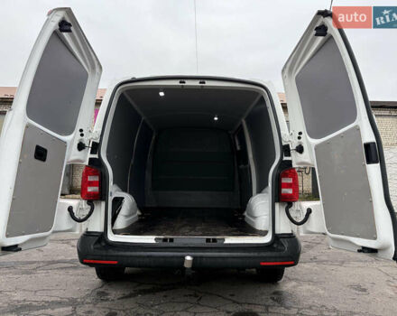 Білий Фольксваген Transporter, об'ємом двигуна 2 л та пробігом 252 тис. км за 18750 $, фото 9 на Automoto.ua