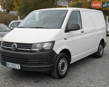 Белый Фольксваген Transporter, объемом двигателя 2 л и пробегом 278 тыс. км за 17550 $, фото 2 на Automoto.ua