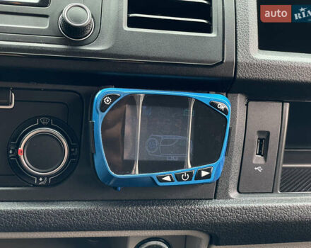 Білий Фольксваген Transporter, об'ємом двигуна 2 л та пробігом 228 тис. км за 25955 $, фото 54 на Automoto.ua