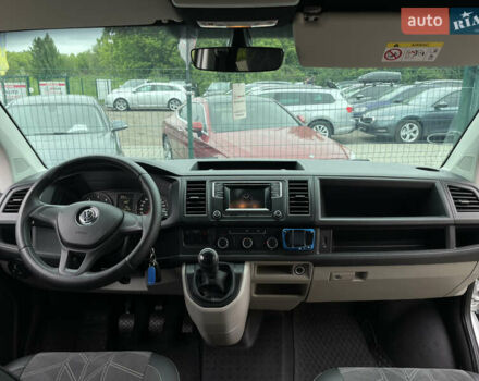Білий Фольксваген Transporter, об'ємом двигуна 2 л та пробігом 228 тис. км за 25955 $, фото 42 на Automoto.ua