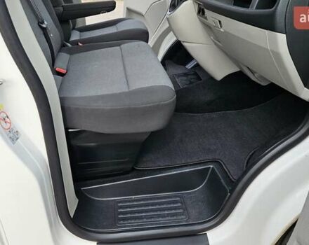 Белый Фольксваген Transporter, объемом двигателя 2 л и пробегом 290 тыс. км за 21300 $, фото 28 на Automoto.ua