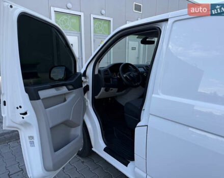Белый Фольксваген Transporter, объемом двигателя 2 л и пробегом 253 тыс. км за 23555 $, фото 38 на Automoto.ua