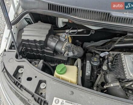 Белый Фольксваген Transporter, объемом двигателя 2 л и пробегом 278 тыс. км за 17550 $, фото 40 на Automoto.ua