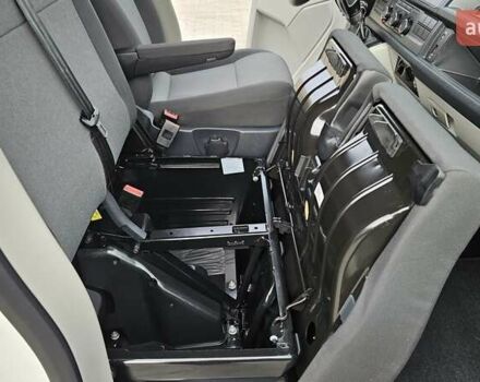 Белый Фольксваген Transporter, объемом двигателя 2 л и пробегом 290 тыс. км за 21300 $, фото 30 на Automoto.ua