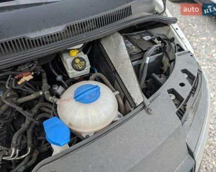 Белый Фольксваген Transporter, объемом двигателя 2 л и пробегом 278 тыс. км за 17550 $, фото 42 на Automoto.ua