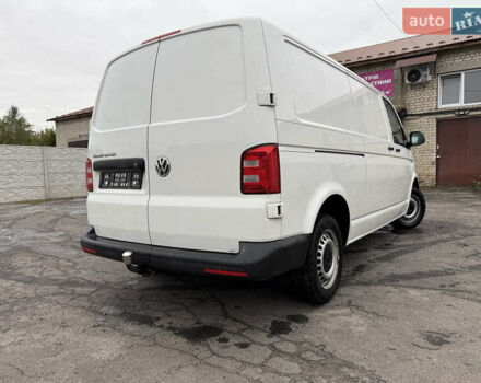 Білий Фольксваген Transporter, об'ємом двигуна 2 л та пробігом 252 тис. км за 18750 $, фото 4 на Automoto.ua