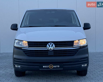 Белый Фольксваген Transporter, объемом двигателя 2 л и пробегом 300 тыс. км за 26500 $, фото 1 на Automoto.ua