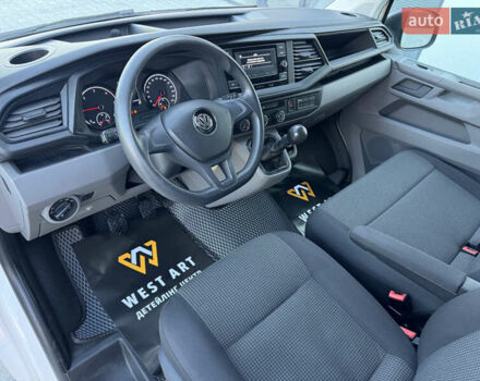 Белый Фольксваген Transporter, объемом двигателя 2 л и пробегом 300 тыс. км за 26500 $, фото 6 на Automoto.ua