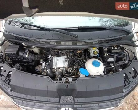 Білий Фольксваген Transporter, об'ємом двигуна 2 л та пробігом 57 тис. км за 28700 $, фото 1 на Automoto.ua