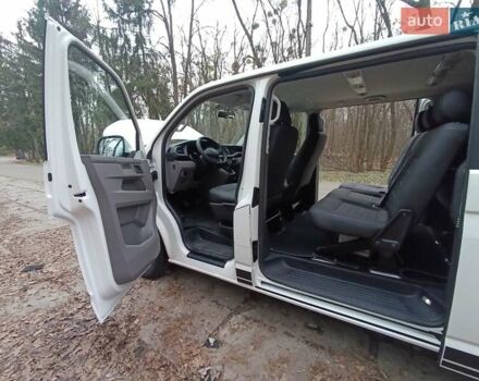 Білий Фольксваген Transporter, об'ємом двигуна 2 л та пробігом 57 тис. км за 28700 $, фото 3 на Automoto.ua