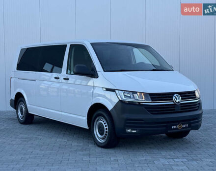 Белый Фольксваген Transporter, объемом двигателя 2 л и пробегом 300 тыс. км за 26500 $, фото 2 на Automoto.ua