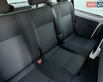 Белый Фольксваген Transporter, объемом двигателя 2 л и пробегом 300 тыс. км за 26500 $, фото 22 на Automoto.ua